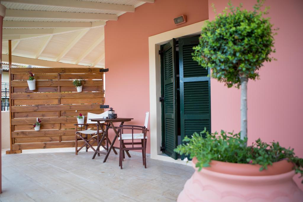 Nikodimos Garden Studios Agios Georgios  Ngoại thất bức ảnh